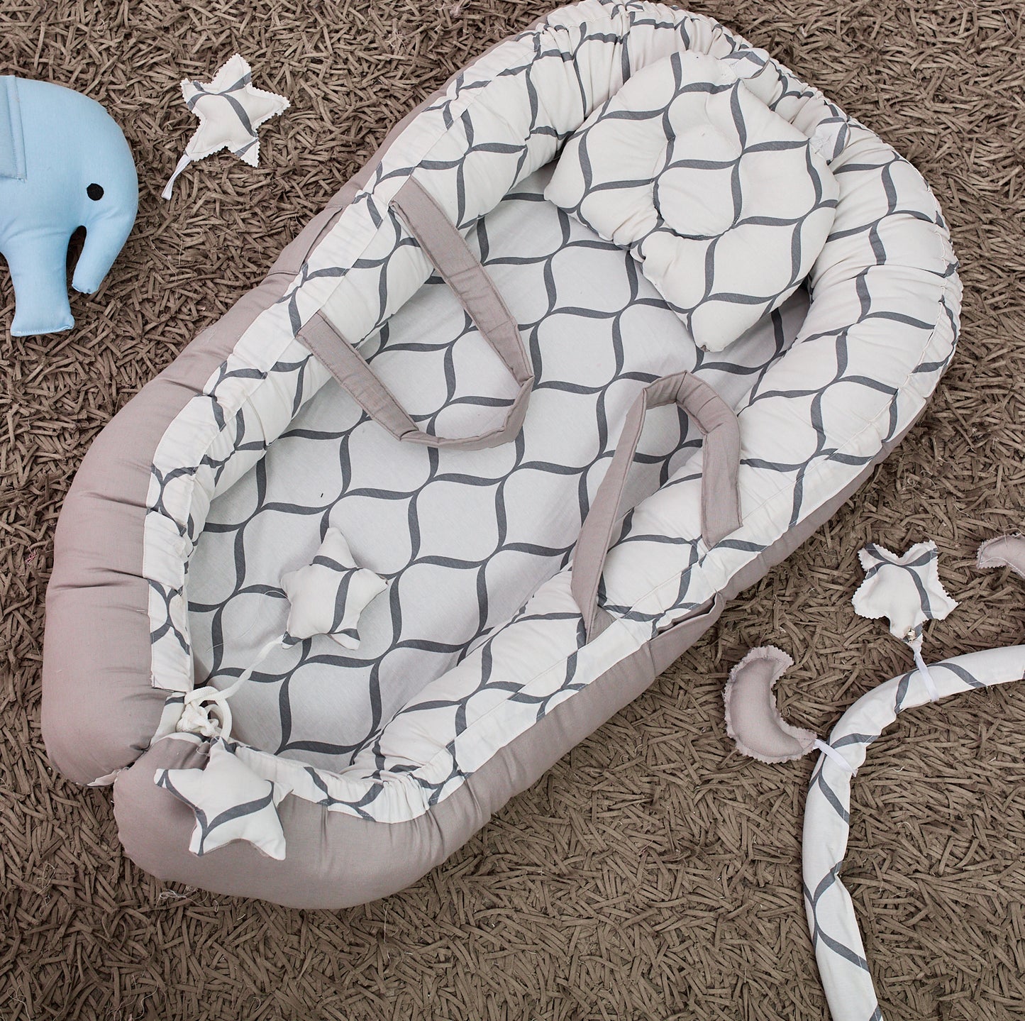 247 - baby Nest -سرير البيبي المتنقل