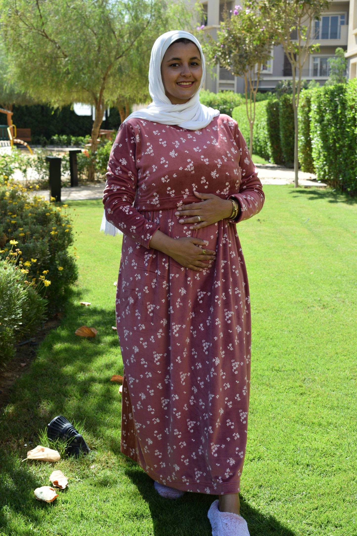 299-302 - Winter- Baby Shower Mom Dress